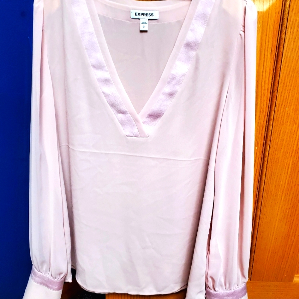 Pink blouse- small